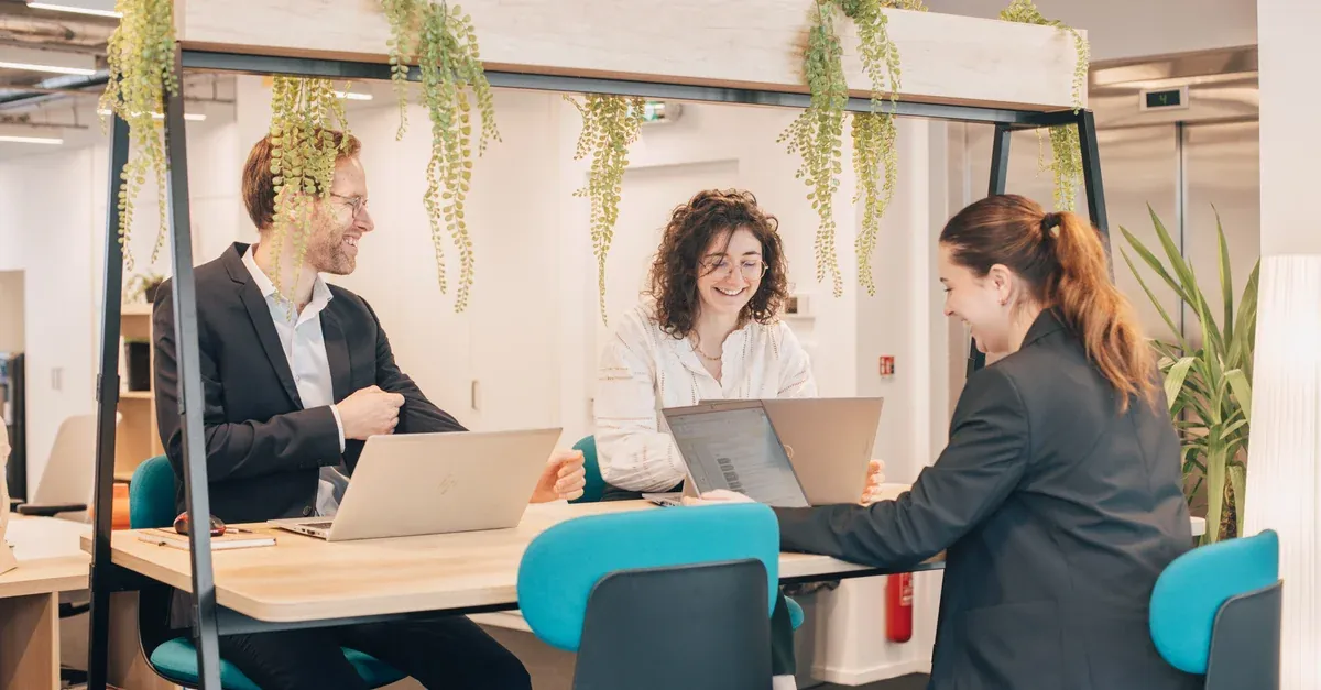 Équipe Greenworking en réunion de travail